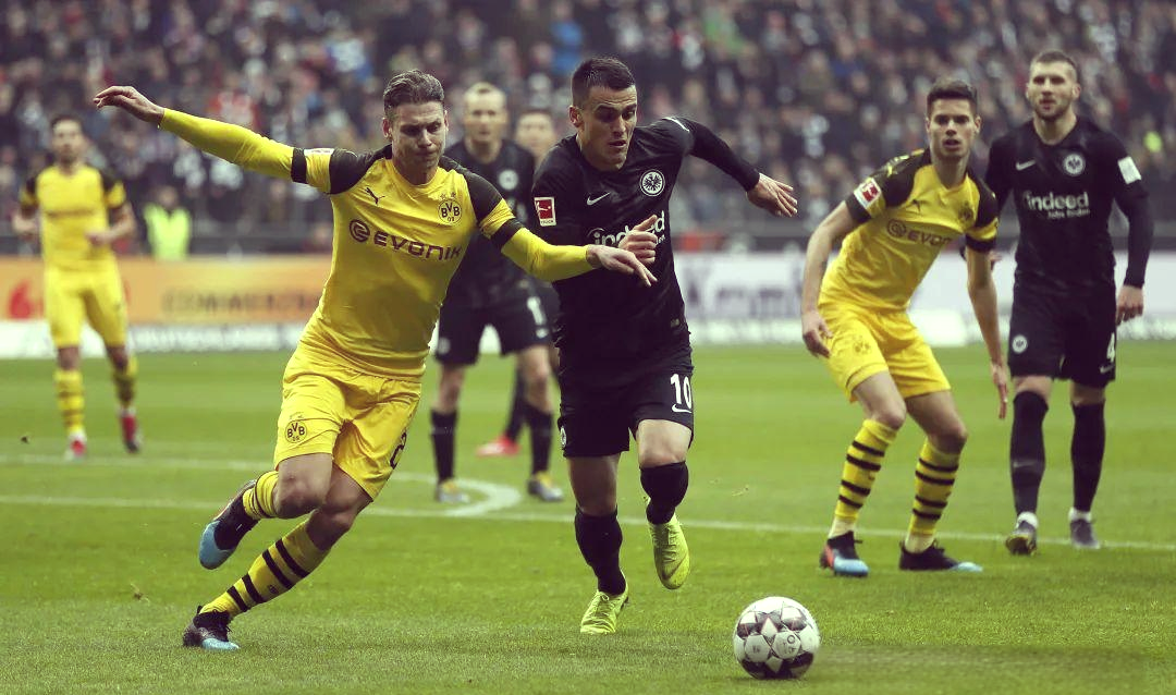 乐鱼体育app-多特蒙德面对法兰克福时略显被动