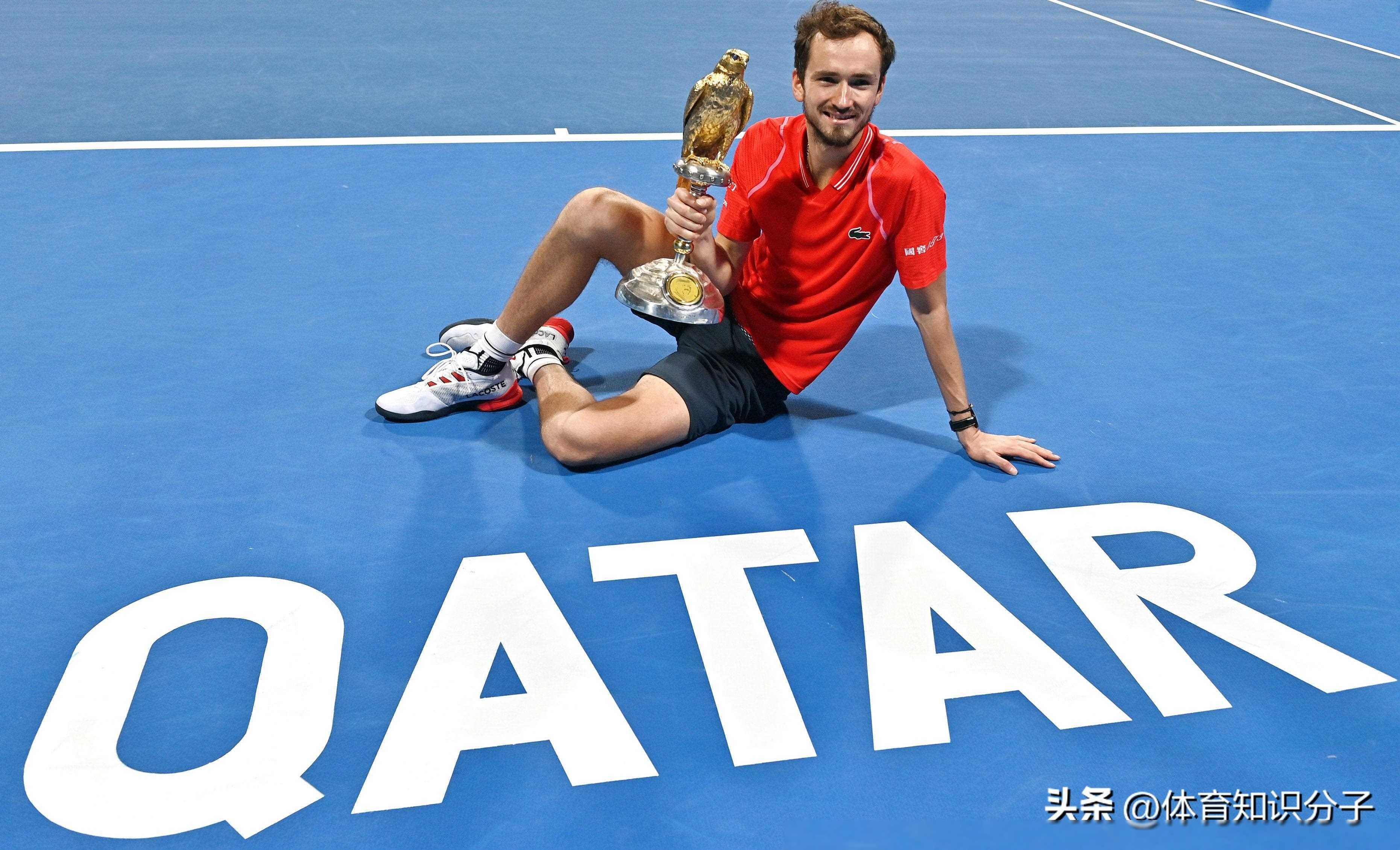 乐鱼app-美国网球队翻盘法国网球队,梅德韦杰夫统治全场的简单介绍