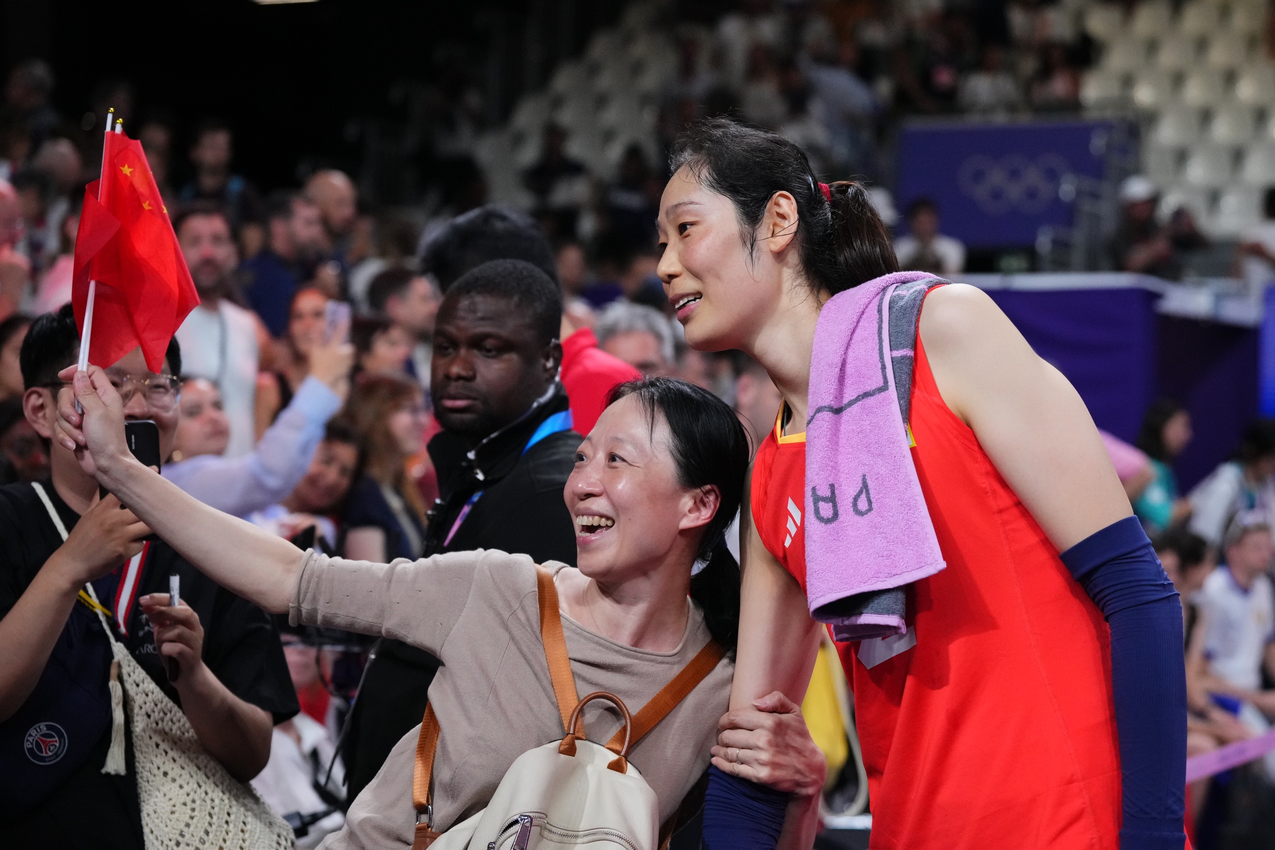 乐鱼app-关于法国羽毛球队横扫韩国羽毛球队,陶菲克制霸全场的信息