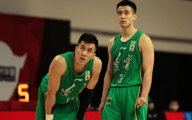 乐鱼-北京队险胜青岛队，郭艾伦关键制胜